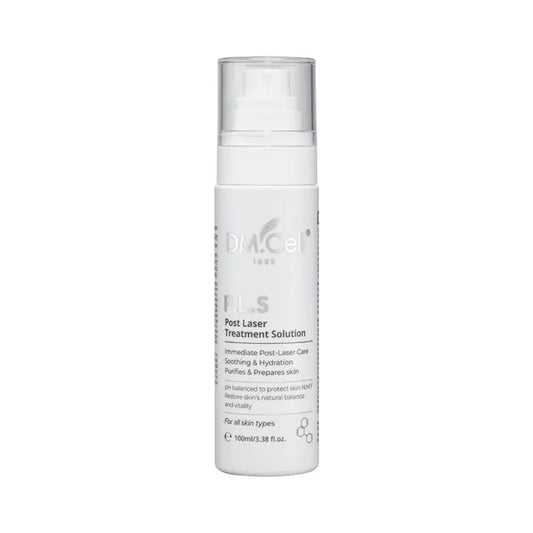 Post Laser Treatment Solution de chez DM.CELL, soin ciblé, flacon blanc en plastique doté d'un applicateur pompe, sur fond blanc.
