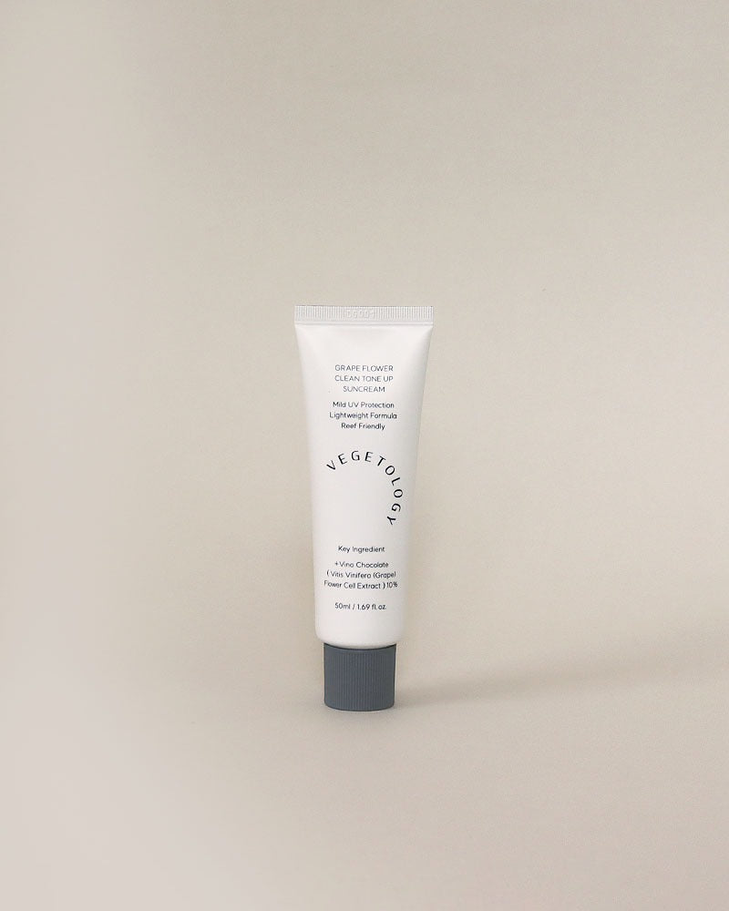 Protection solaire et soin tone-up hydratant Vegetology Grape Flower Clean Tone Up Suncream SPF50+ PA++++